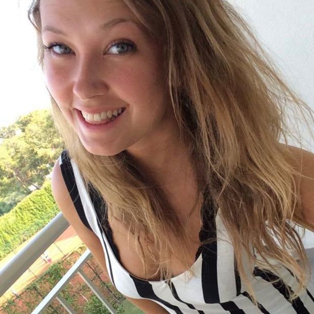 Meet your Posher, Simone